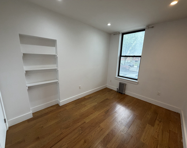 115 Carlton Avenue - Photo Thumbnail 10