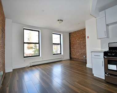 1019 Southern Boulevard - Photo Thumbnail 6
