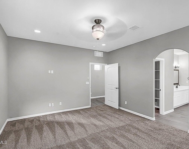 14717 Pebble Hills Boulevard - Photo Thumbnail 8