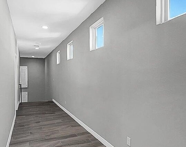 14717 Pebble Hills Boulevard - Photo Thumbnail 12