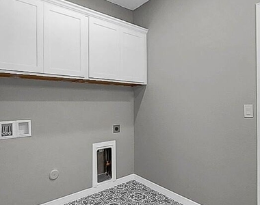 14717 Pebble Hills Boulevard - Photo Thumbnail 3