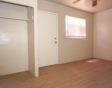 7303 Dale Road - Photo Thumbnail 7