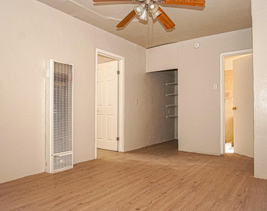 7303 Dale Road - Photo Thumbnail 8