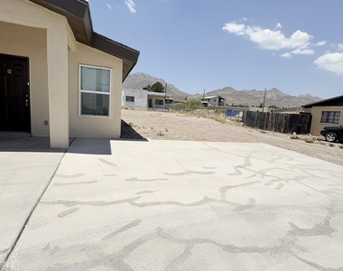 8503 Leo Street - Photo Thumbnail 25