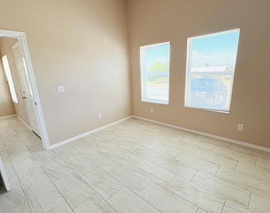 8503 Leo Street - Photo Thumbnail 8