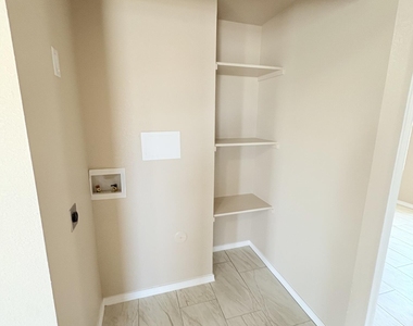8503 Leo Street - Photo Thumbnail 22