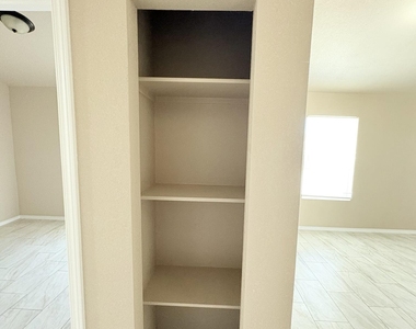 8503 Leo Street - Photo Thumbnail 21