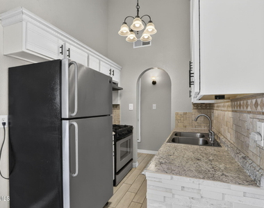 9128 Bur Oak Circle - Photo Thumbnail 9