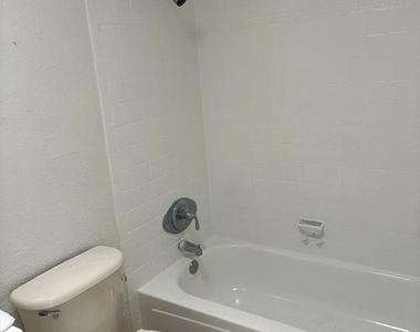 10017 Caribou Drive - Photo Thumbnail 4