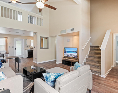 12192 Sun Bridge Place - Photo Thumbnail 4