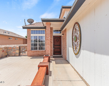 12192 Sun Bridge Place - Photo Thumbnail 2