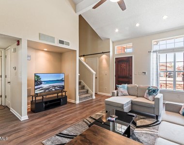 12192 Sun Bridge Place - Photo Thumbnail 9