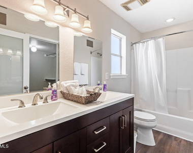 12192 Sun Bridge Place - Photo Thumbnail 18