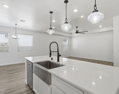 253 Farnborough Street - Photo Thumbnail 17