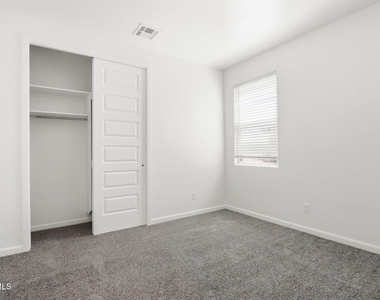 253 Farnborough Street - Photo Thumbnail 26