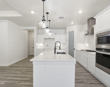 253 Farnborough Street - Photo Thumbnail 19
