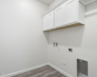 253 Farnborough Street - Photo Thumbnail 31