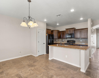12664 Azulejos Street - Photo Thumbnail 10