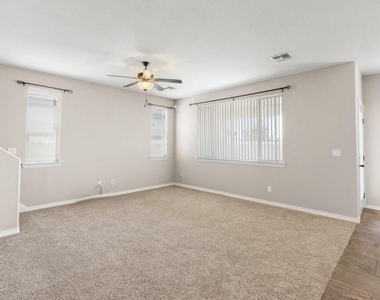 12664 Azulejos Street - Photo Thumbnail 6