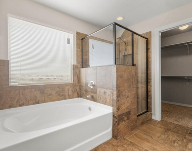 12664 Azulejos Street - Photo Thumbnail 31