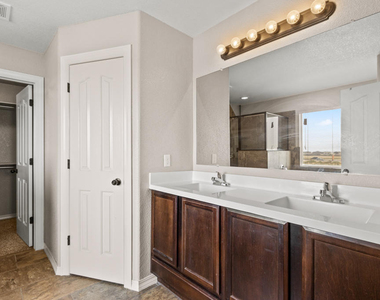 12664 Azulejos Street - Photo Thumbnail 29
