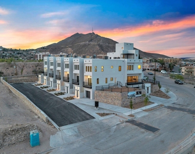 1519 Golden Hill Terrace - Photo Thumbnail 34