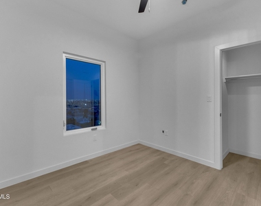 1519 Golden Hill Terrace - Photo Thumbnail 21