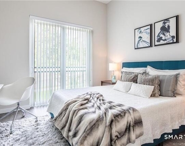300 Glover Avenue - Photo Thumbnail 7