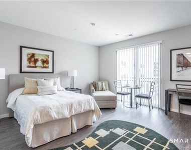 300 Glover Avenue - Photo Thumbnail 5