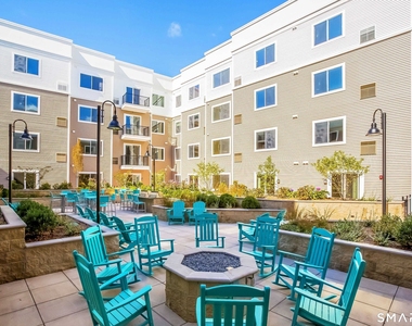 1 Glover Avenue - Photo Thumbnail 11