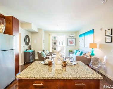 1 Glover Avenue - Photo Thumbnail 4