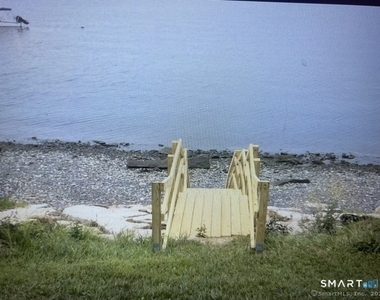 3 Crescent Bluff Avenue - Photo Thumbnail 6