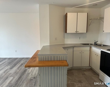 1334 Dixwell Avenue - Photo Thumbnail 2