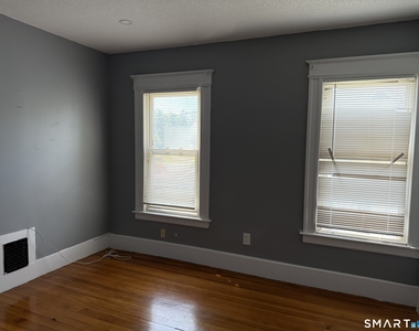 694 Enfield Street - Photo Thumbnail 14
