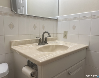 37 Greenwich Avenue - Photo Thumbnail 13