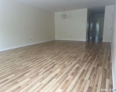 37 Greenwich Avenue - Photo Thumbnail 23