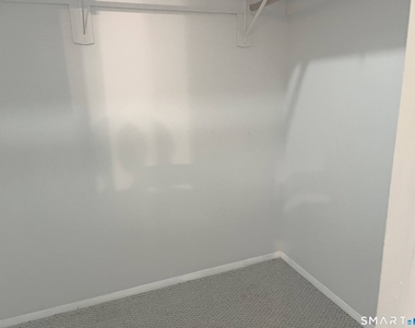 37 Greenwich Avenue - Photo Thumbnail 20