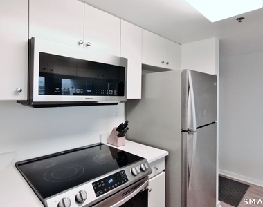 127 Greyrock Place - Photo Thumbnail 17