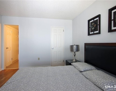 127 Greyrock Place - Photo Thumbnail 16