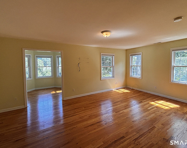 405 South Pine Creek Road - Photo Thumbnail 10
