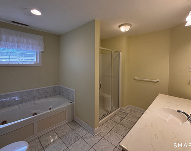 405 South Pine Creek Road - Photo Thumbnail 13