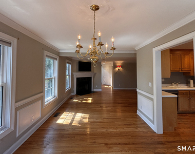 405 South Pine Creek Road - Photo Thumbnail 5
