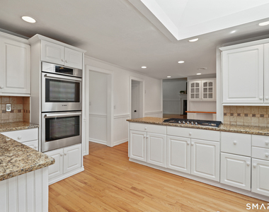 141 Idlewood Drive - Photo Thumbnail 7