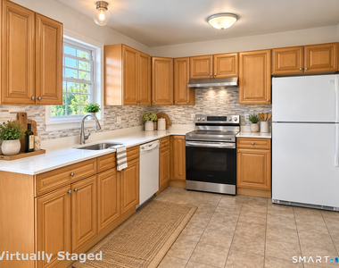 39 Grand Street - Photo Thumbnail 1
