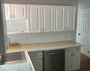 31 Ives Street - Photo Thumbnail 7