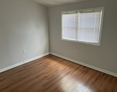 31 Ives Street - Photo Thumbnail 12
