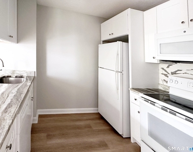 203 Capewell Avenue - Photo Thumbnail 21