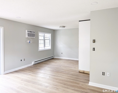 203 Capewell Avenue - Photo Thumbnail 11