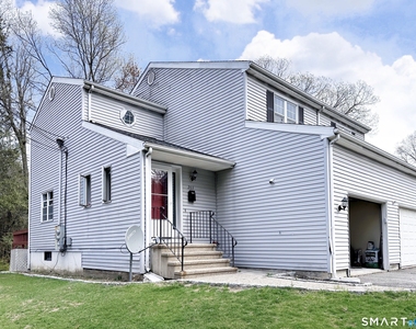 203 Capewell Avenue - Photo Thumbnail 3