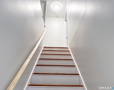 203 Capewell Avenue - Photo Thumbnail 22
